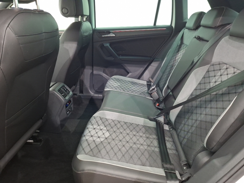 Volkswagen Tiguan 2.0 Tdi R-line Dsg White #6