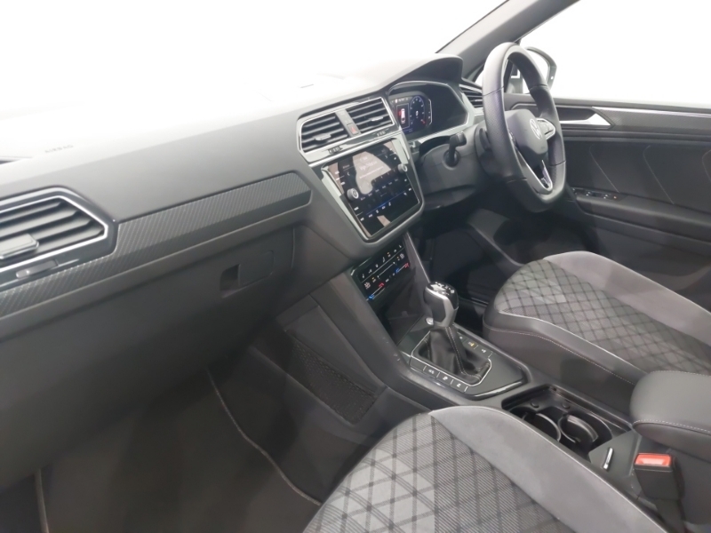 Volkswagen Tiguan 2.0 Tdi R-line Dsg White #5