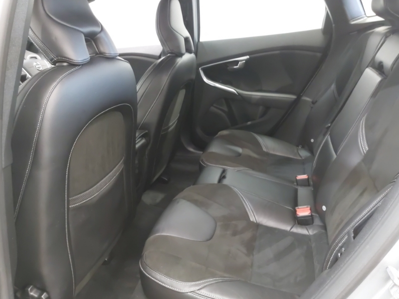 Volvo V40 T2 122 R Design Silver #6