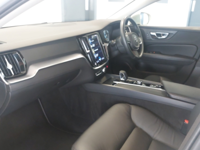 Volvo V60 B4 White #7