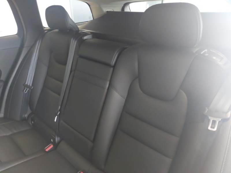 Volvo V60 B4 White #12