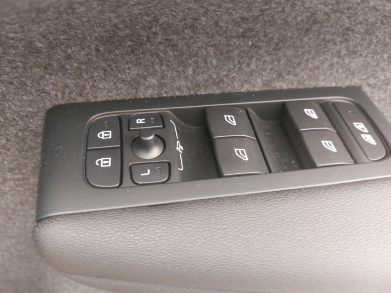 Volvo XC40 Core B3 163 Hp  #15