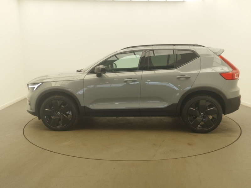 Volvo XC40 2.0 B3p Plus Black Edition Grey #4