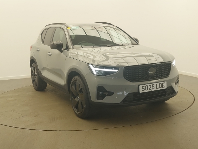 Volvo XC40 2.0 B3p Plus Black Edition Grey