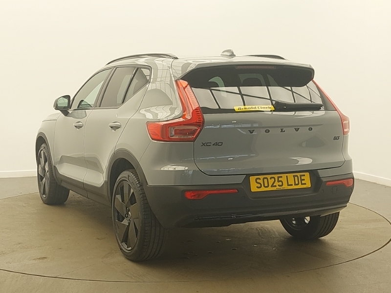 Volvo XC40 2.0 B3p Plus Black Edition Grey #2