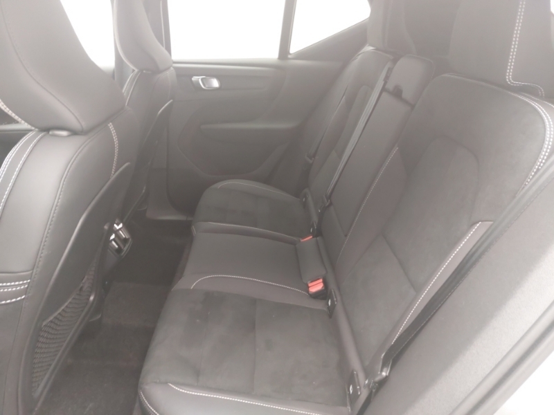 Volvo XC40 2.0 B3p Plus Black Edition Grey #6