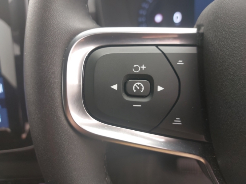 Volvo XC40 Core B3 163 Hp  #12
