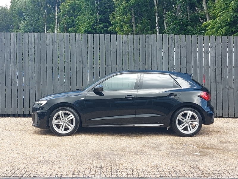 Audi A1 35 Tfsi S Line S Tronic Black #4