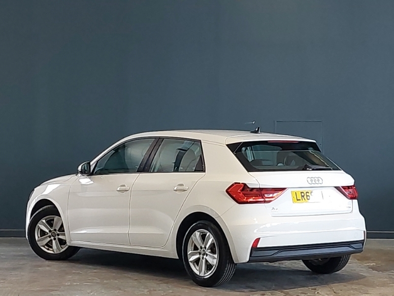 Audi A1 30 Tfsi Technik White