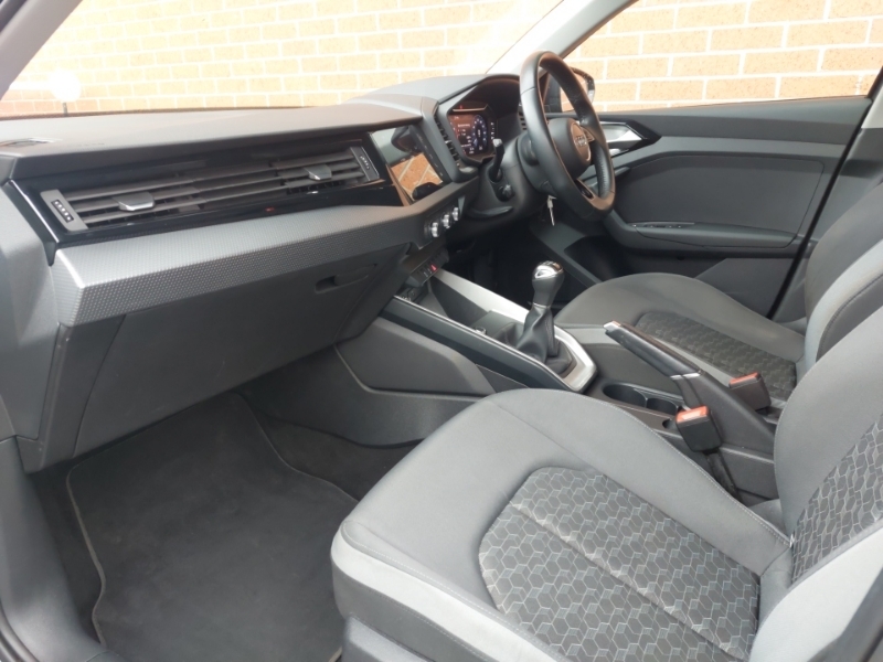 Audi A1 30 Tfsi Se White #4