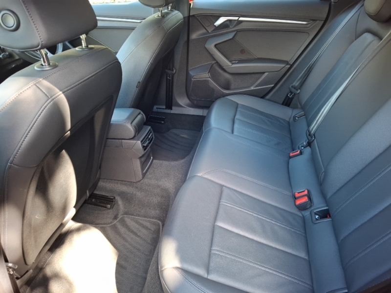Audi A3 35 Tfsi Sport S Tronic Red #6