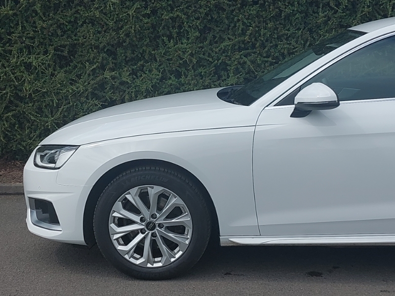 Audi A4 Petrol White #19