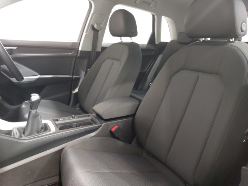 Audi Q3 35 Tfsi Technik Grey #5