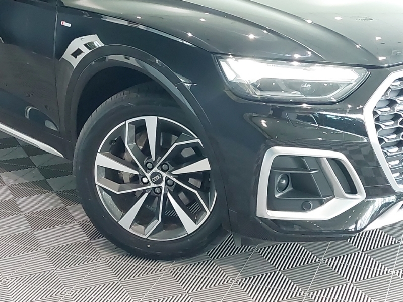 Audi Q5 S Line Black #20