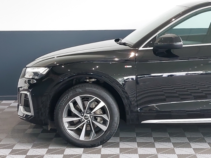 Audi Q5 S Line Black #19