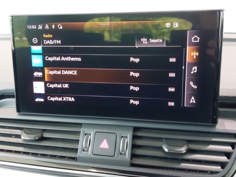 Audi Q5 S Line Black #11