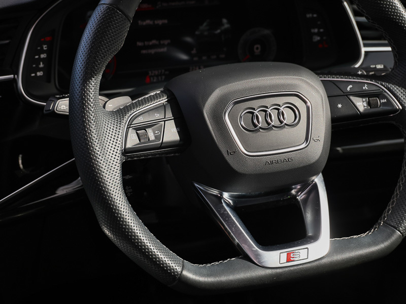 Audi Q7 S Line Black #13