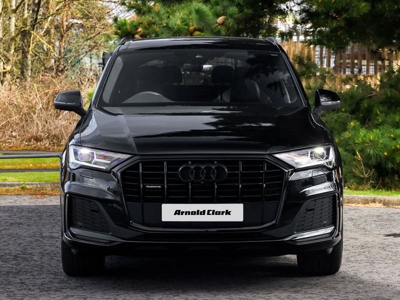 Audi Q7 S Line Black #11