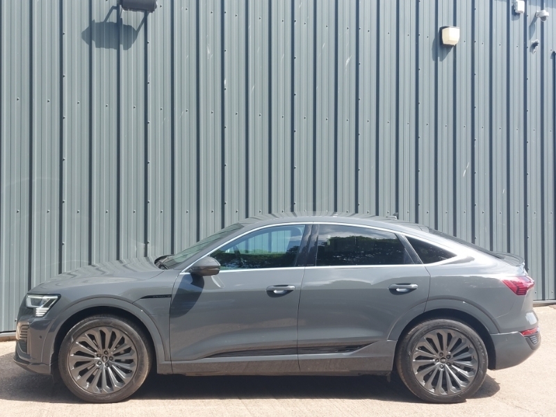 Audi Q8 e tron 300Kw 55 Quattro 114Kwh S Line Grey #4