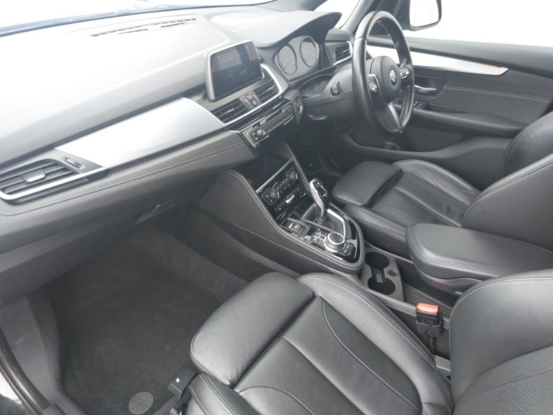 BMW 2 Series 216D M Sport Step Black #5