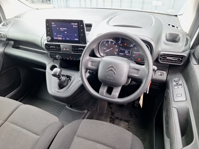 Citroen Berlingo Driver Edition White #8