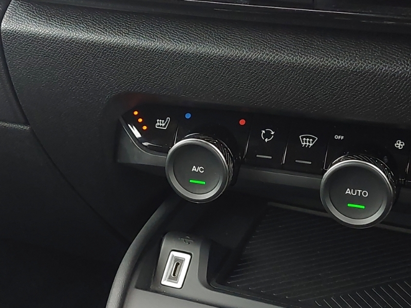 Citroen C4 1.2 Puretech Sense Plus Hatchback #14
