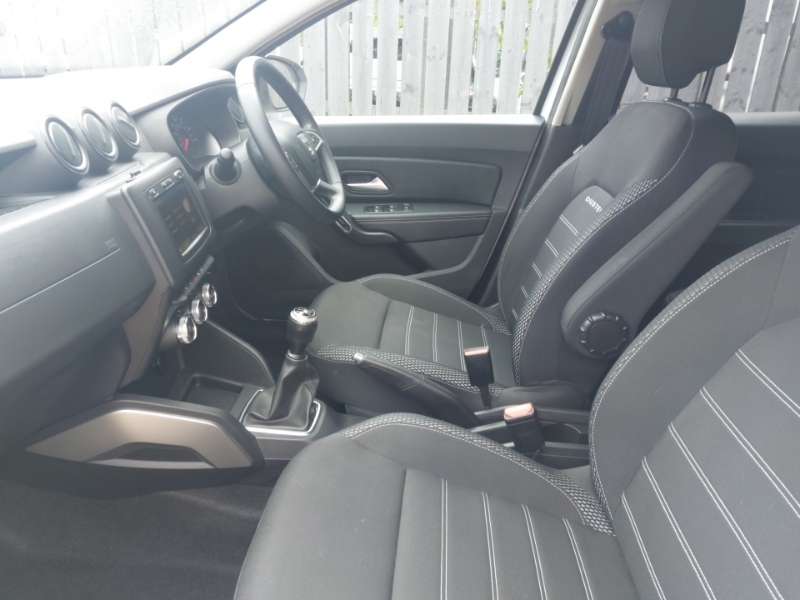 Dacia Duster 1.6 Sce Prestige White #5