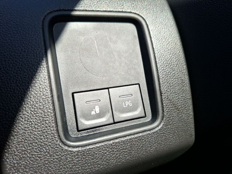 Dacia Duster Expression Green #17