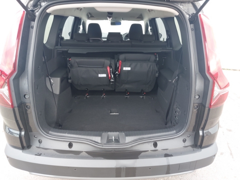 Dacia Jogger 1.6 Hev Expression Green #18