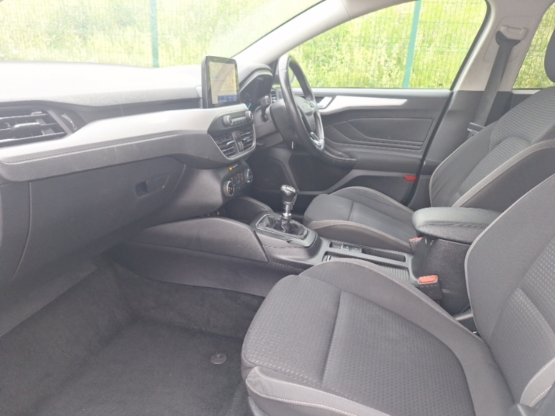 Ford Focus 1.0 Ecoboost 100 Zetec DS68YUF Silver #5