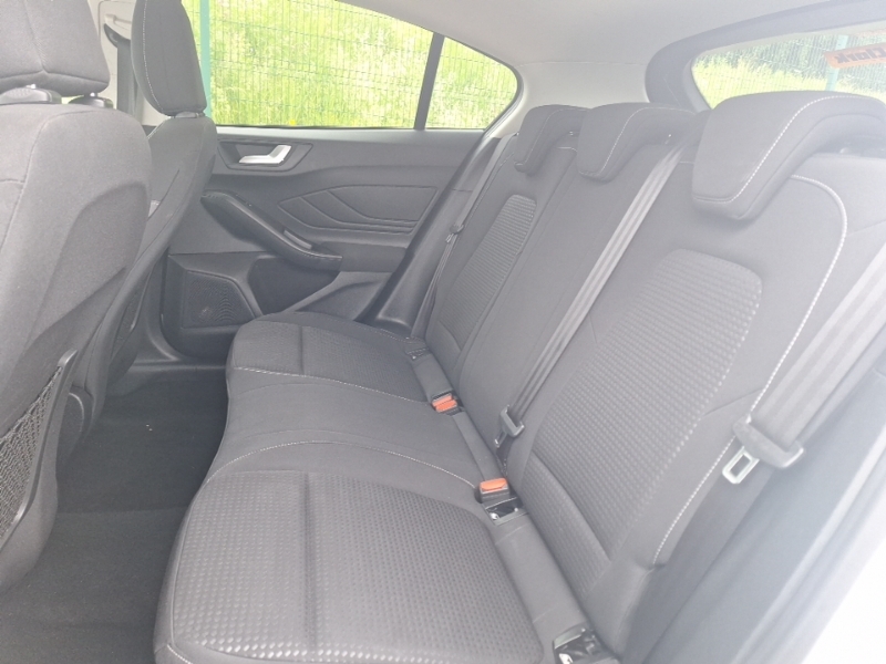 Ford Focus 1.0 Ecoboost 100 Zetec DS68YUF Silver #6