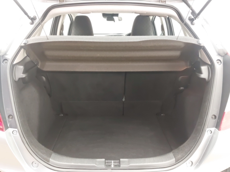 Honda Jazz Ex White #18