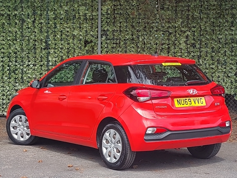 Hyundai I20 1.2 Mpi S Connect Red #2