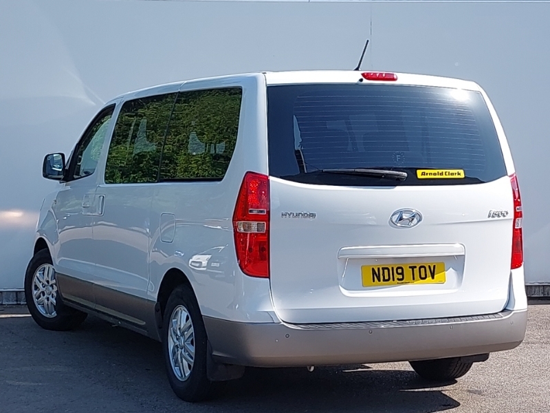 Hyundai I800 2.5 Crdi Se White #2