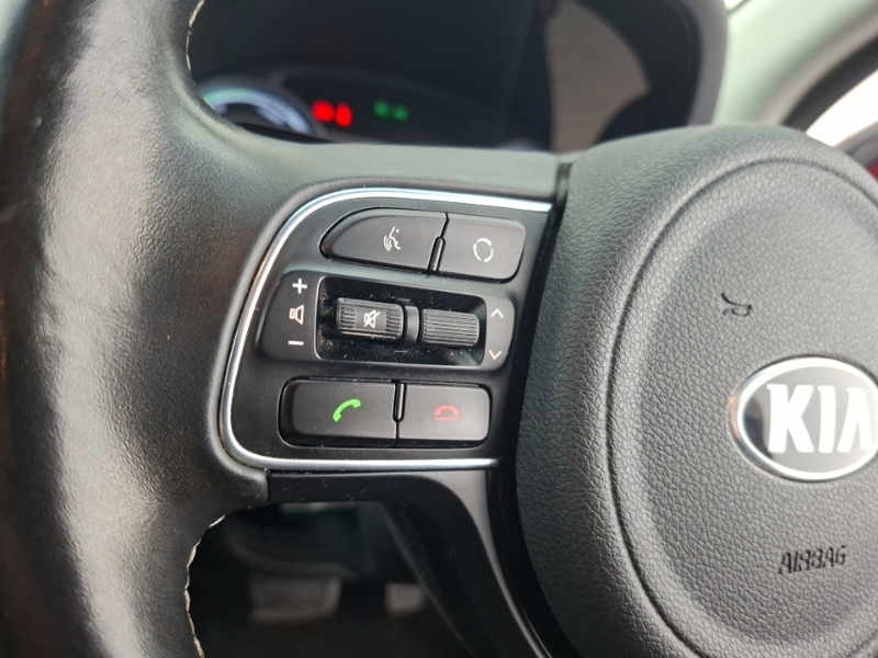 Kia Niro 4 White #11