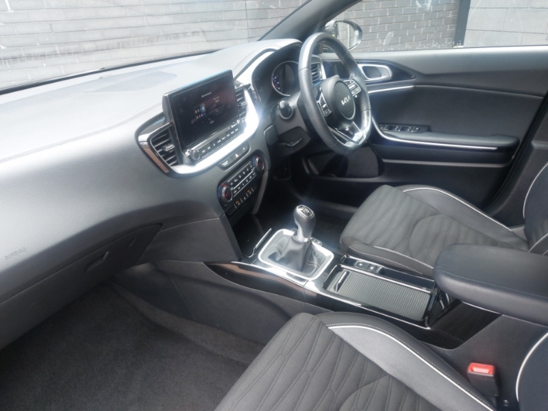 Kia Proceed 1.5T Gdi Isg Gt-line Black #5