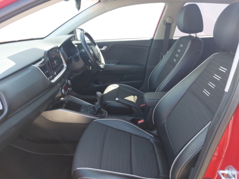 Kia Stonic 1.0T Gdi 48V Gt-line Red #5