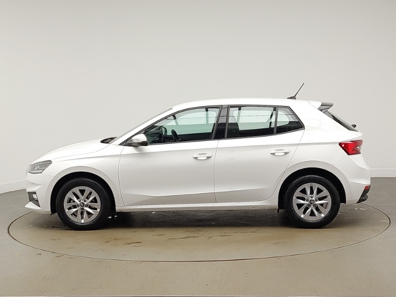 Skoda Fabia 1.0 Tsi Se Edition White #4