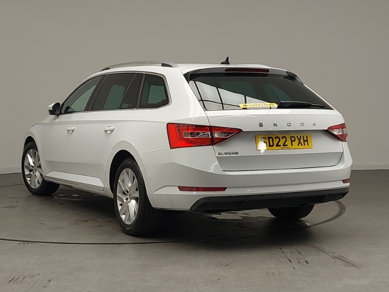 Skoda Superb 2.0 Tdi Cr Se Technology Dsg White #2