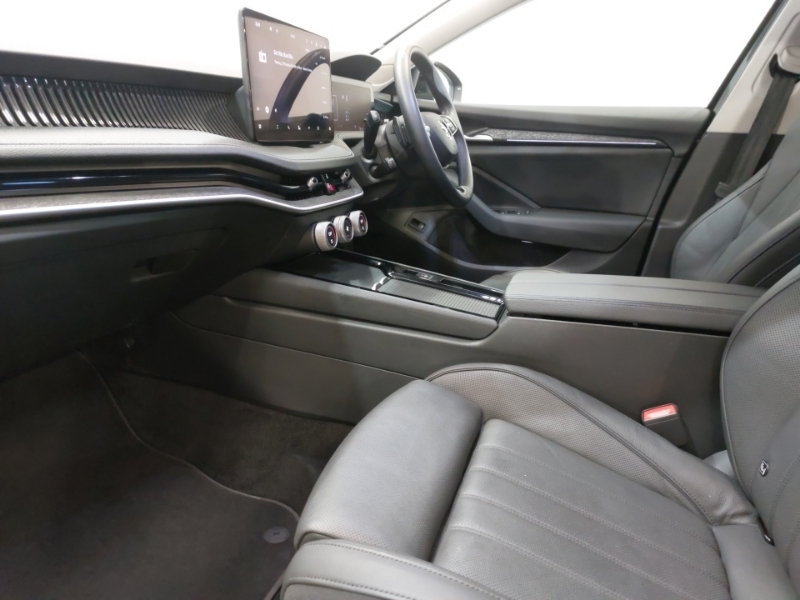 Skoda Superb 2.0 Tdi Se L Dsg Black #5