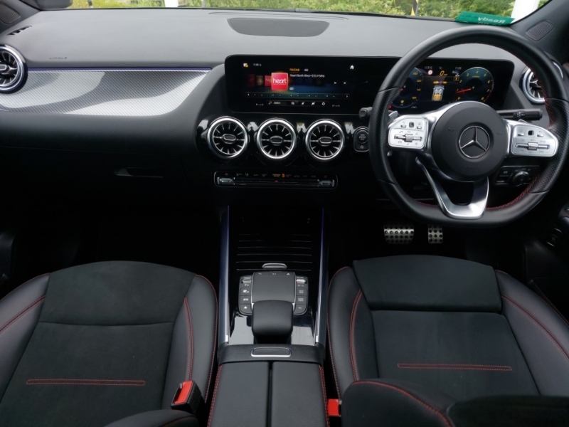 Mercedes-Benz GLA Class Gla 200 Amg Line Executive Blue #3