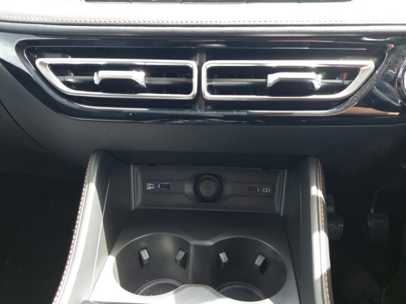 MG HS Plug-in Hybrid Se Black #16