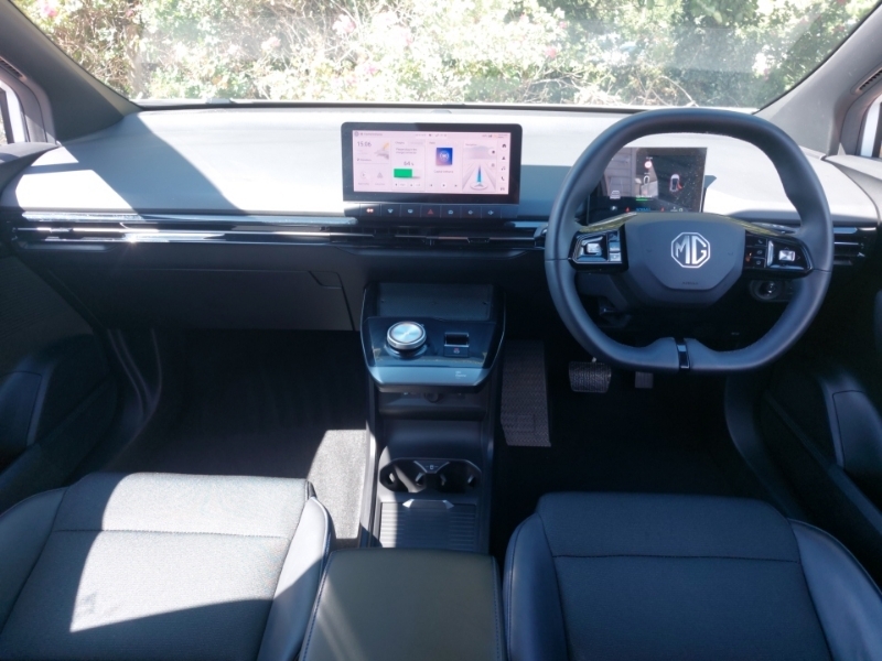 MG MG4 150Kw Trophy Ev Long Range 64Kwh White #3