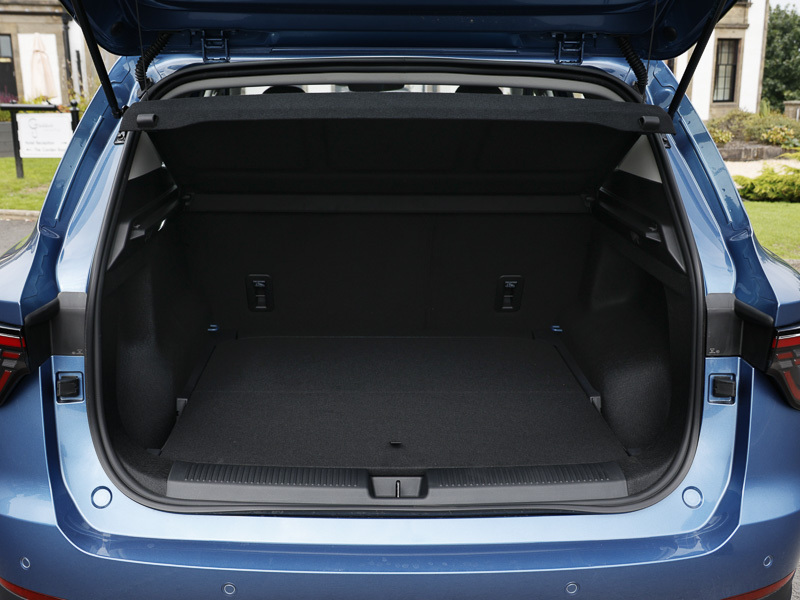 MG MGS5 64Kwh Trophy Long Range Blue #19