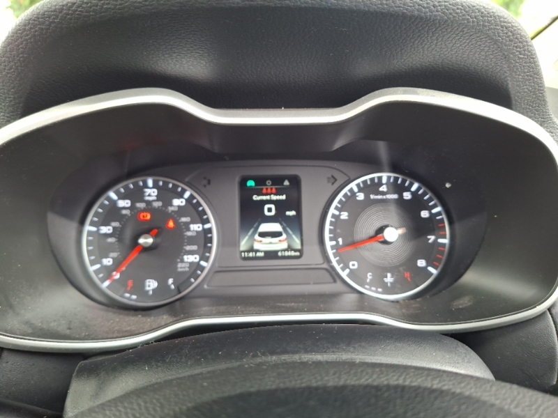MG ZS Suv White #15