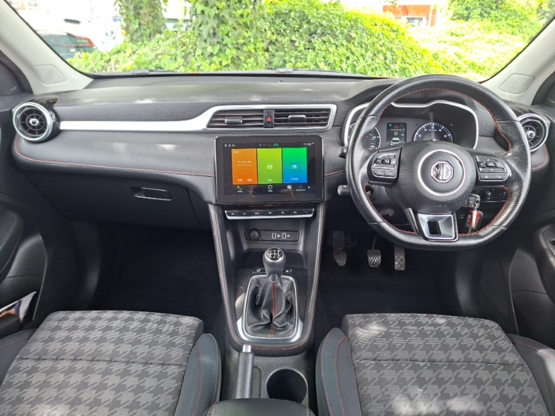 MG ZS Suv White #3