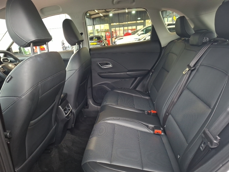 MG ZS 1.5 Hybrid Trophy White #6