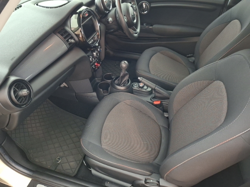 Mini Hatch 1.5 Cooper II SB18ZPX White #5