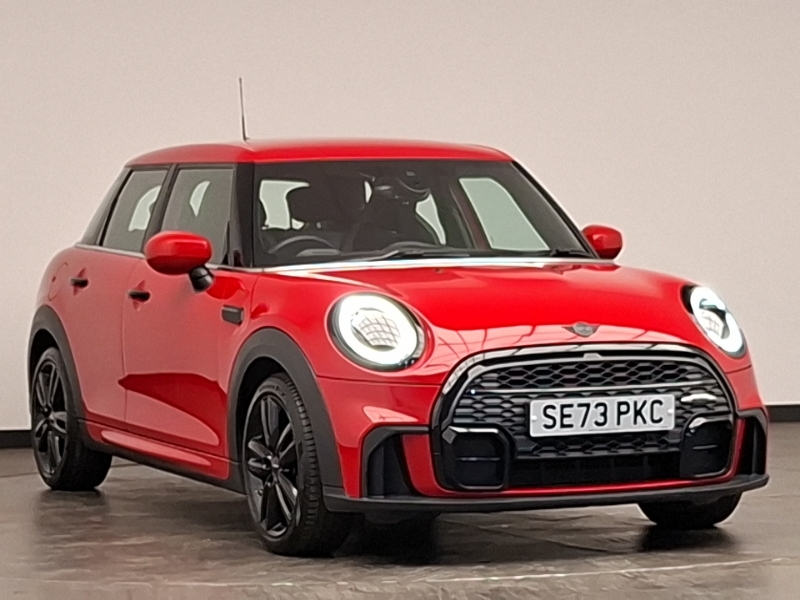 Mini Hatch 1.5 Cooper Sport Premium SE73PKC Red