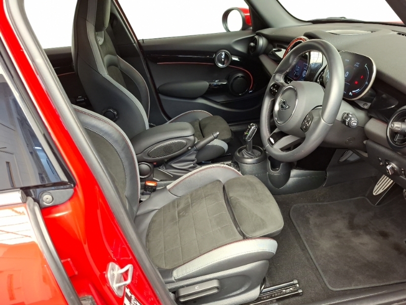 Mini Hatch 1.5 Cooper Sport Premium SE73PKC Red #6